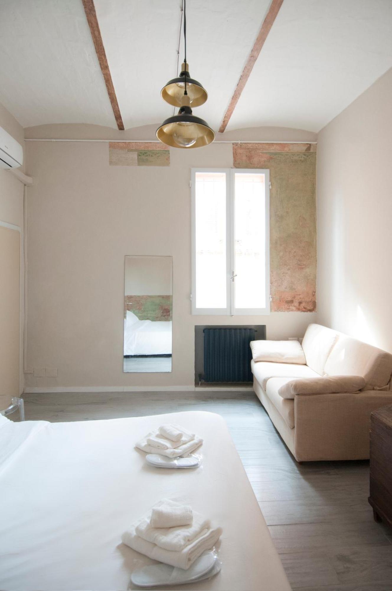 Stay Stadium - Ambrogiohost Bologna Bagian luar foto